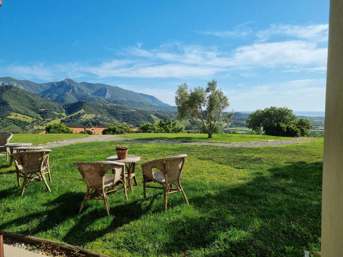 Majori Vila Fluminimaggiore Exterior foto