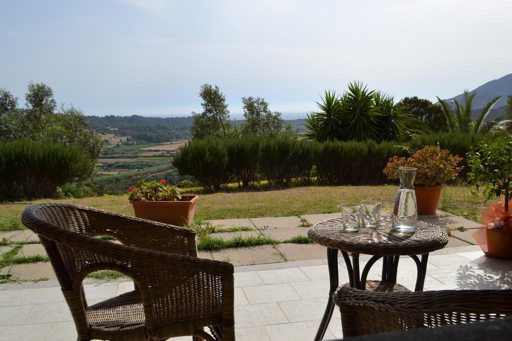 Majori Vila Fluminimaggiore Exterior foto
